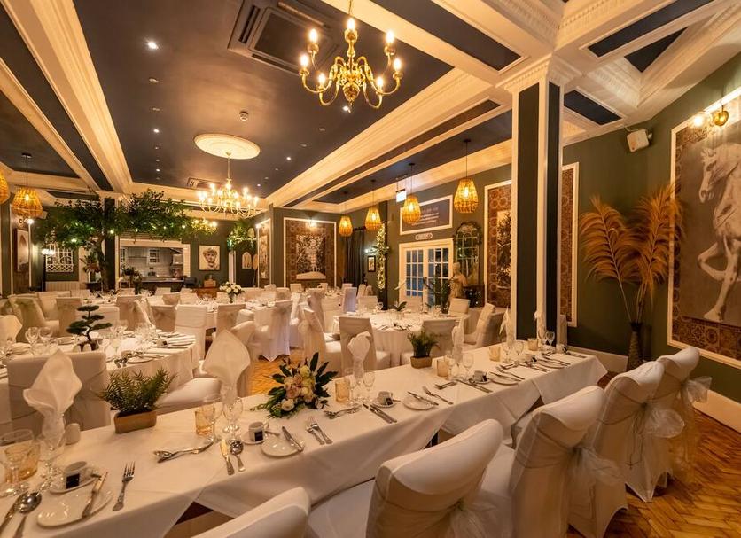 Banquet hall Photo