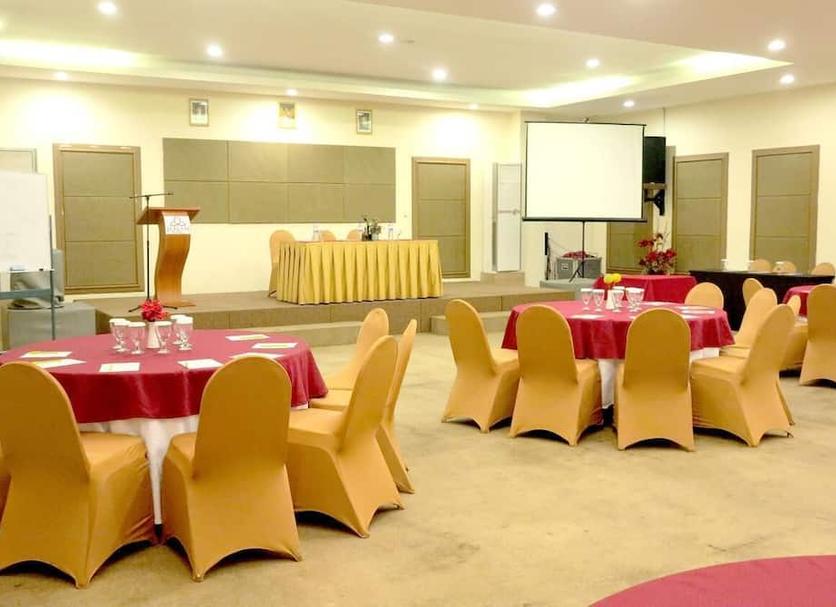 Banquet hall Photo