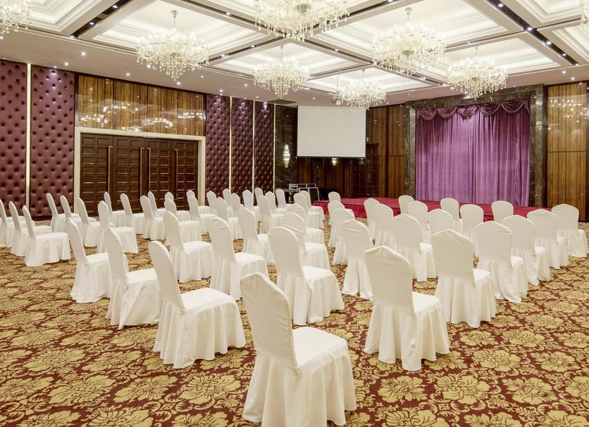 Banquet hall Photo