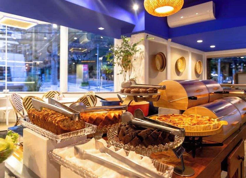 Buffet Photo