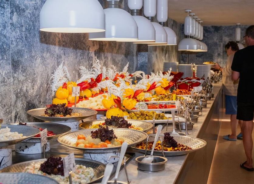 Buffet Photo