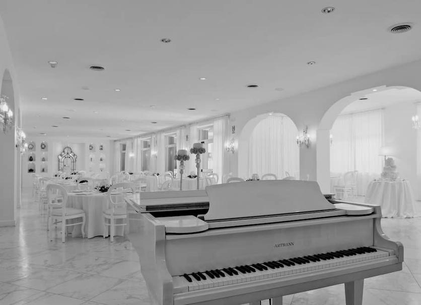 Banquet hall Photo