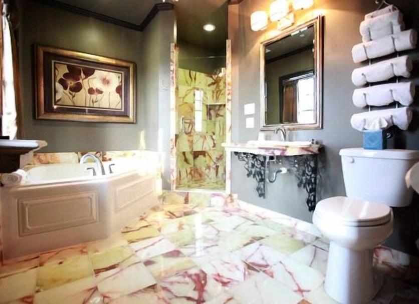 Bathroom Photo
