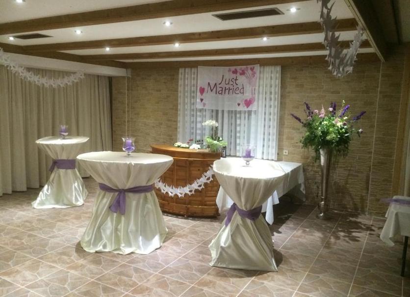 Banquet hall Photo