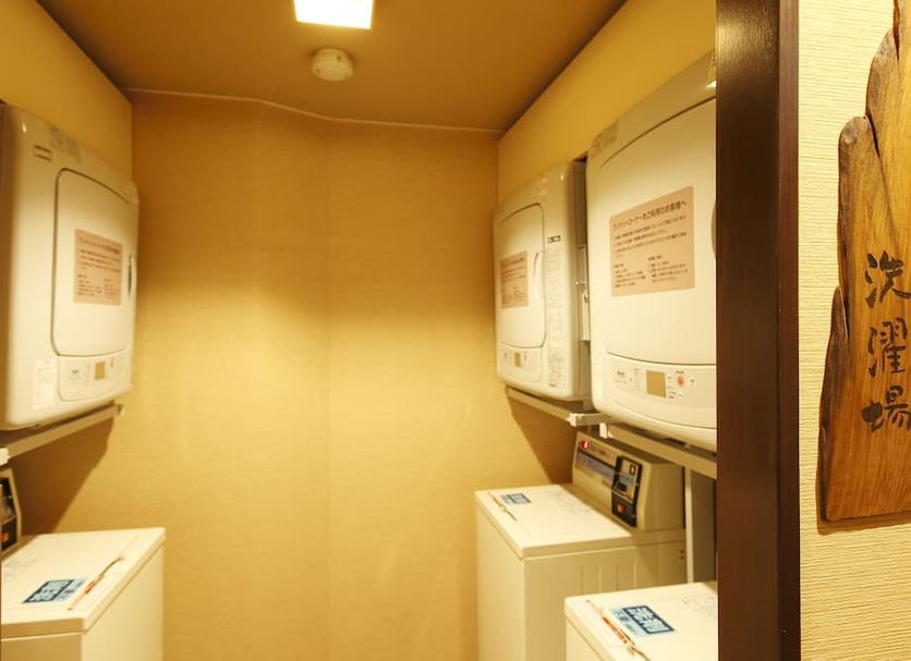 Laundry facility Photo