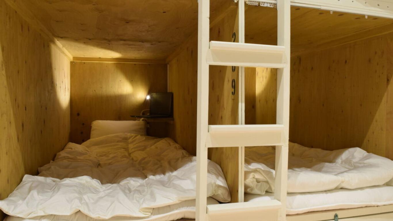 Iza Asakusa Guest House