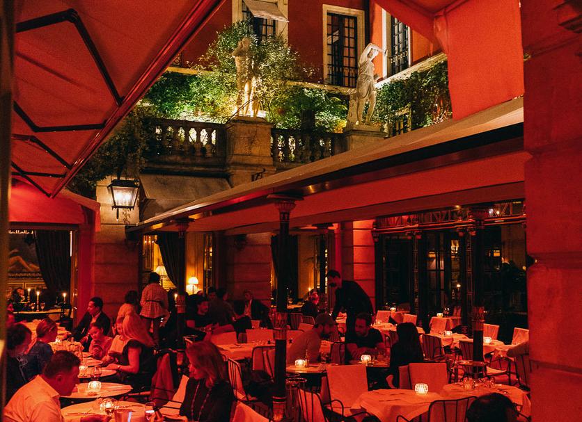 Restaurant Photo