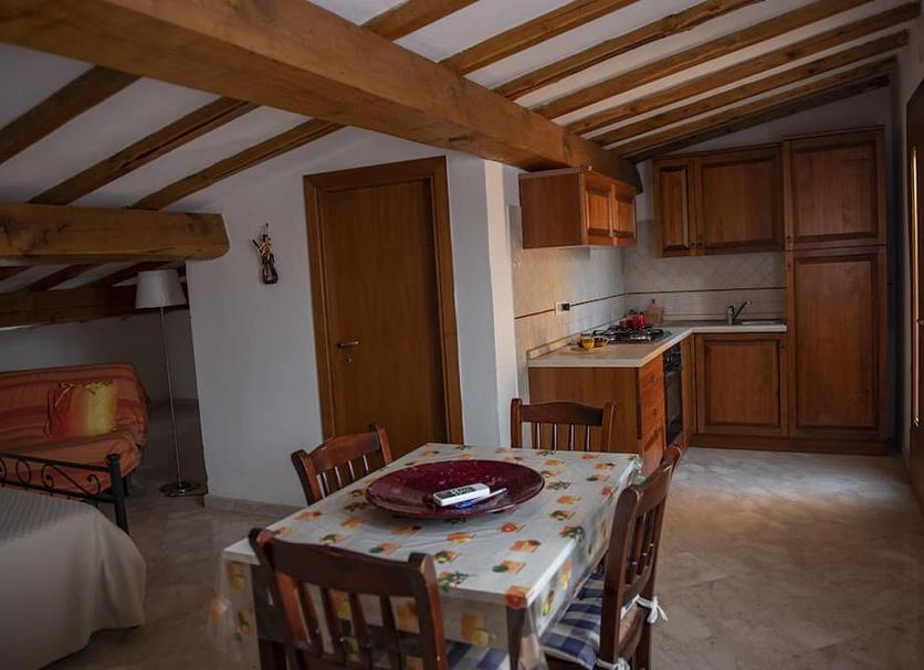 Dining room Photo