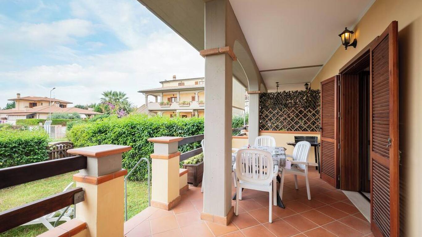 Follonica Apartments