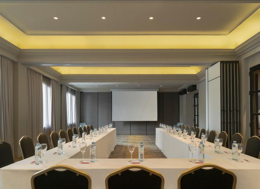 Conference room Photo