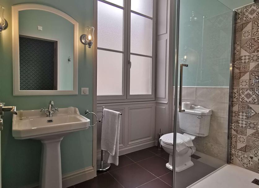 Bathroom Photo