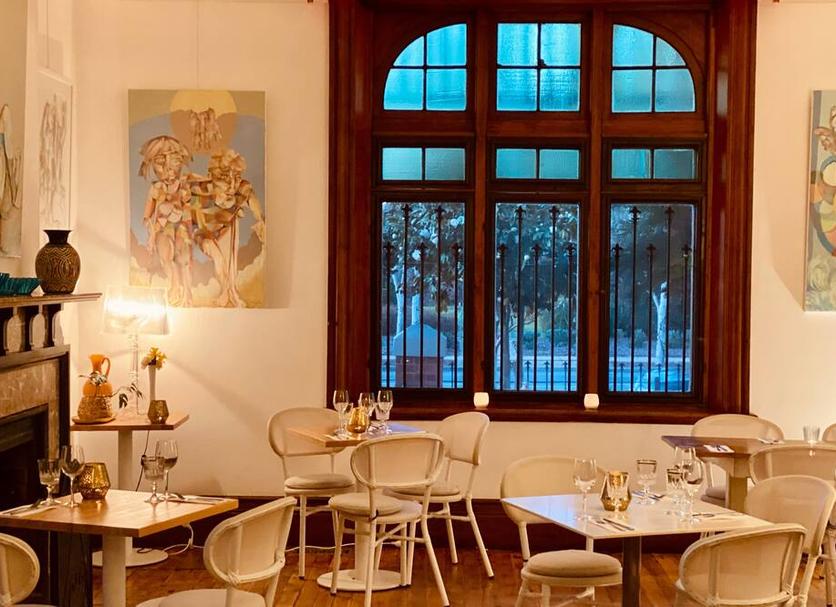 Restaurant Photo