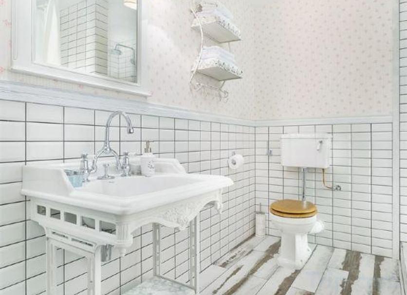 Bathroom Photo