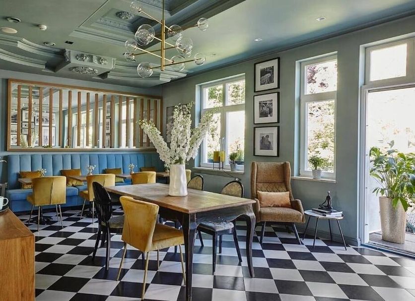 Restaurant Photo