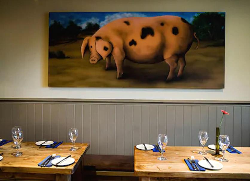 Restaurant Photo
