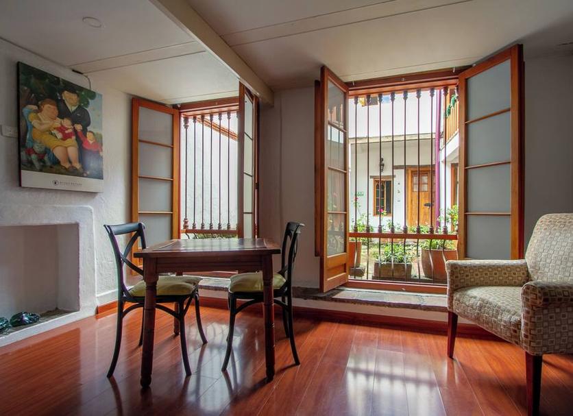 Dining room Photo