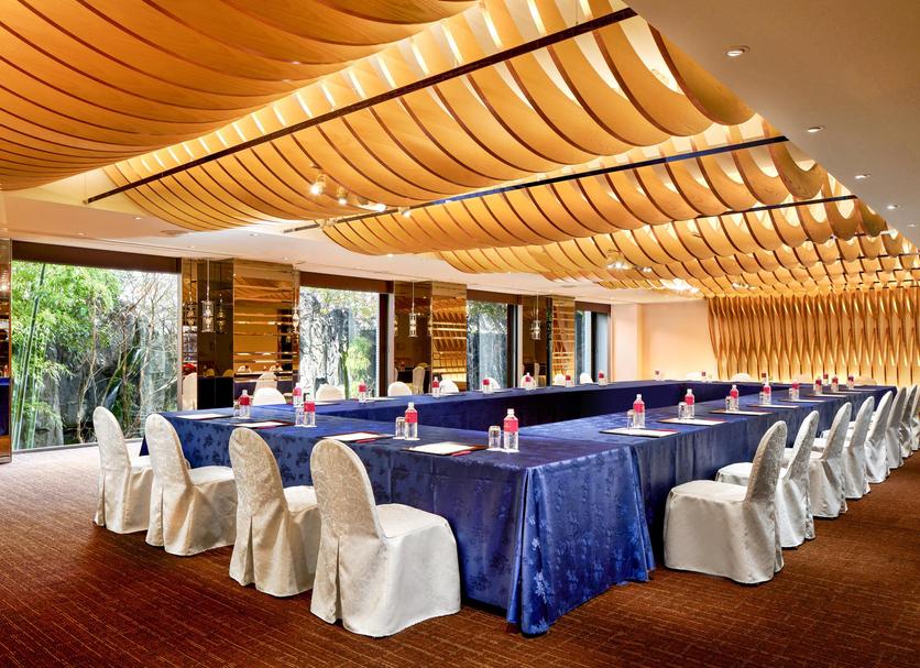 Banquet hall Photo