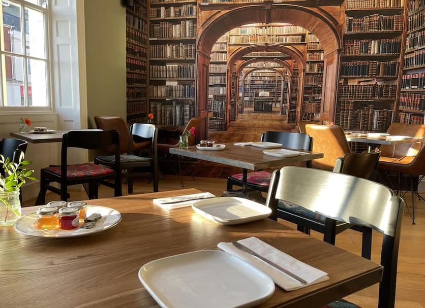 Restaurant Photo