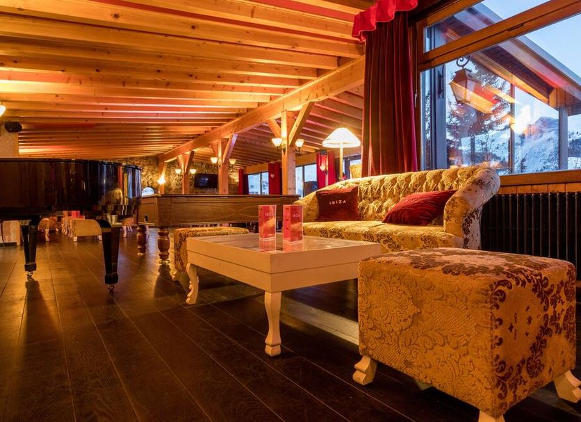 Lounge Photo