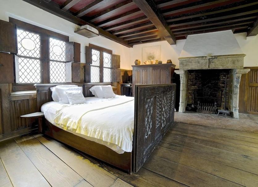 Bedroom Photo
