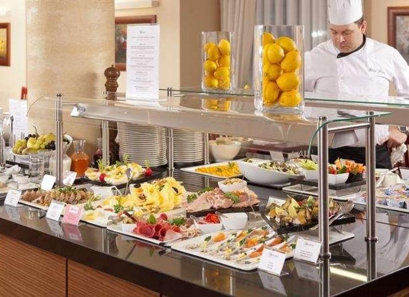 Buffet Photo