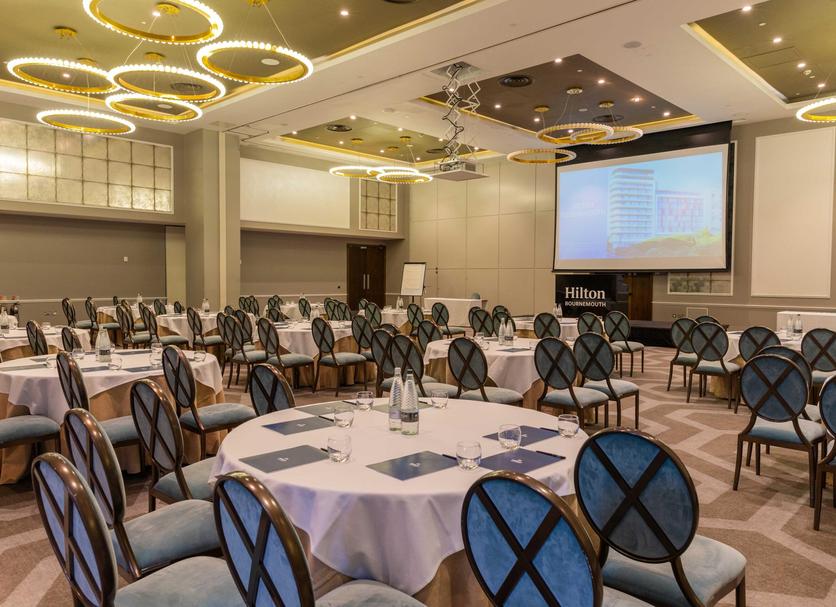 Banquet hall Photo
