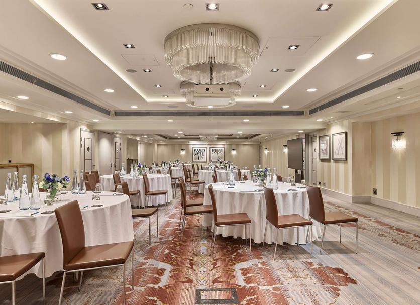 Banquet hall Photo
