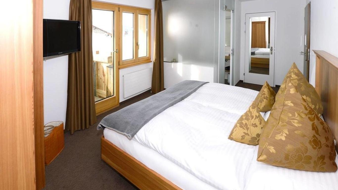 Hotel Alpina