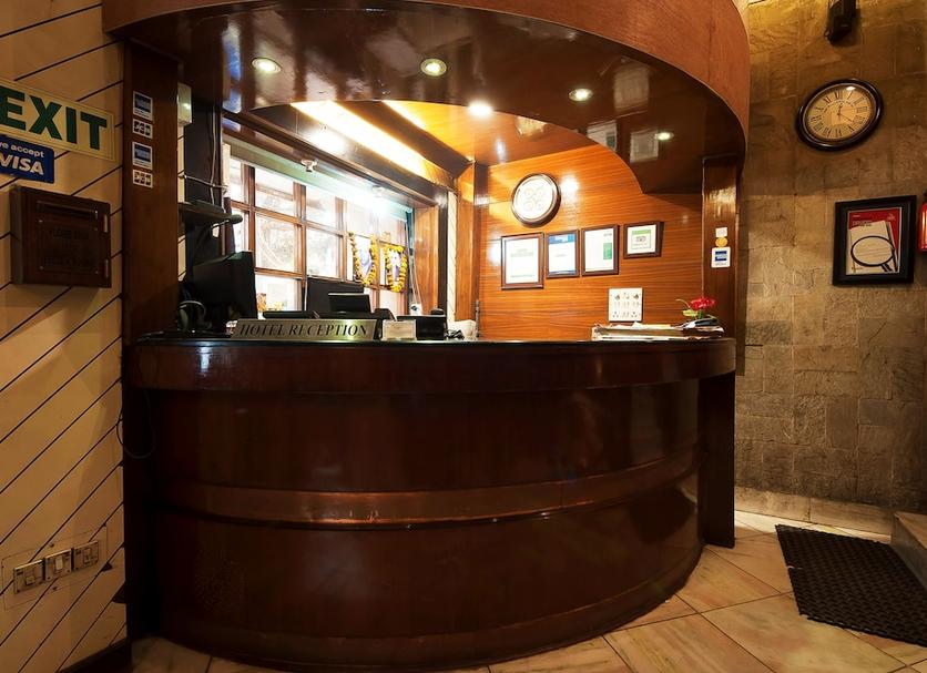 Front desk Photo
