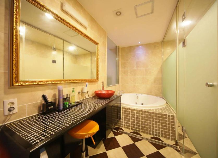 Bathroom Photo