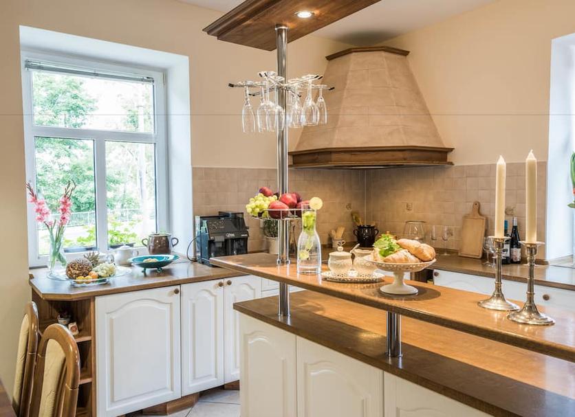 Kitchen Photo