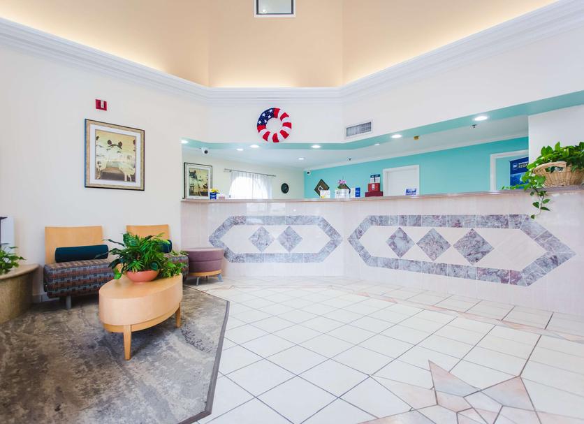 Front desk Photo