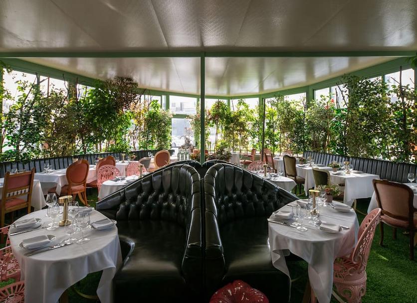Restaurant Photo