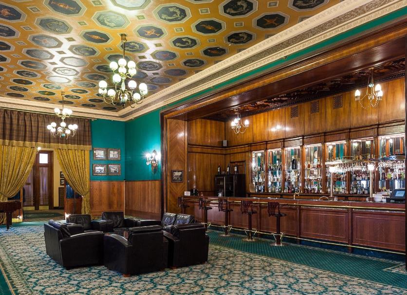 Bar Photo