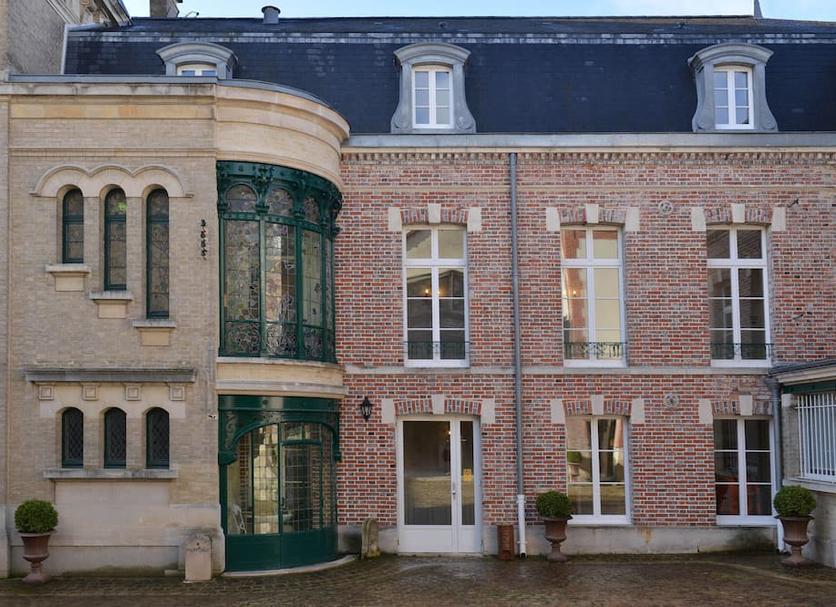 Building Photo