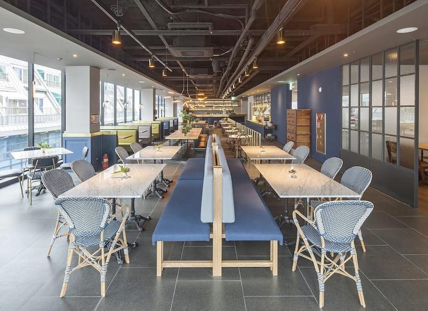 Restaurant Photo