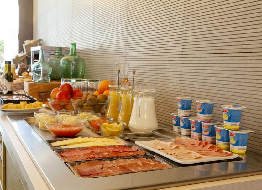 Buffet Photo