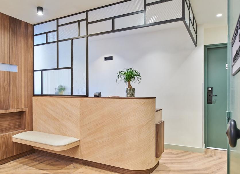 Front desk Photo