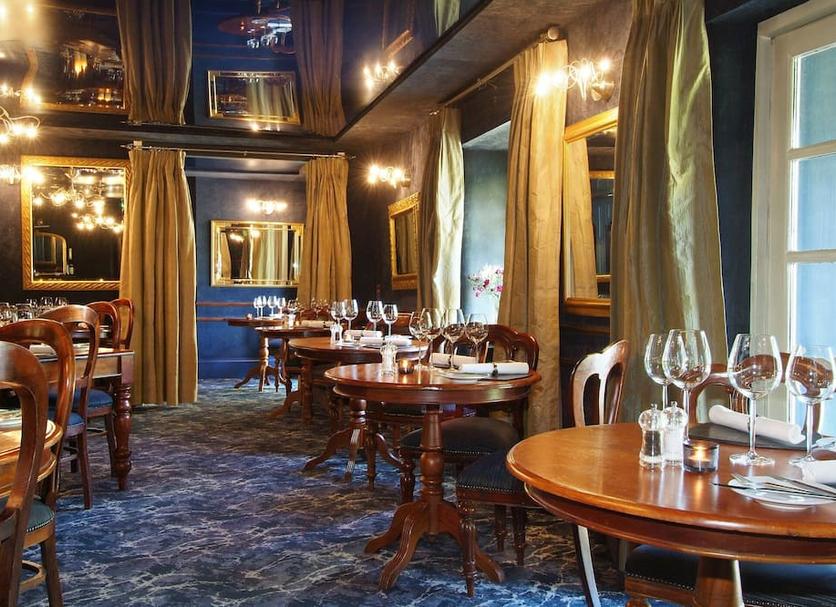 Restaurant Photo