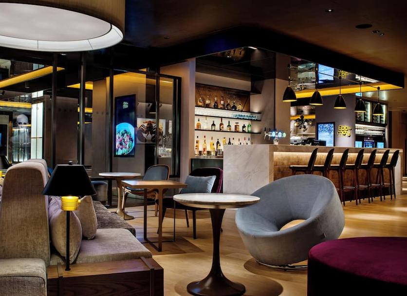 Bar Photo