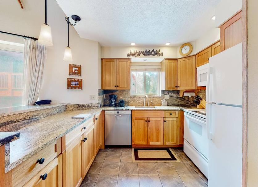 Kitchen Photo