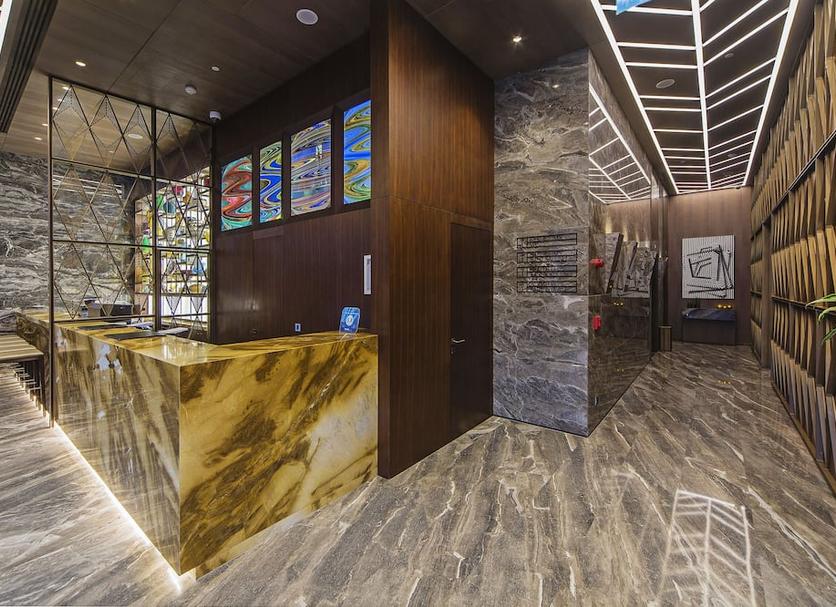 Front desk Photo