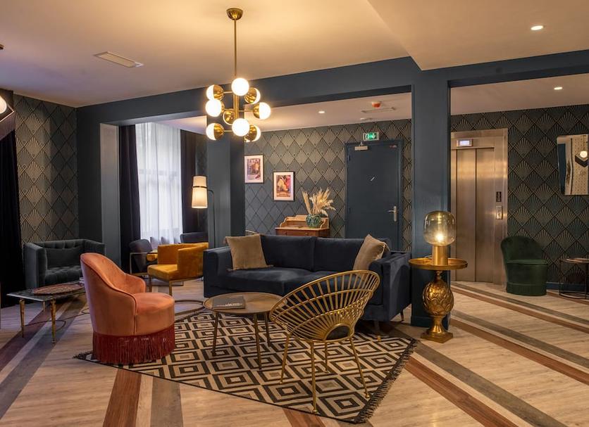 Lounge Photo