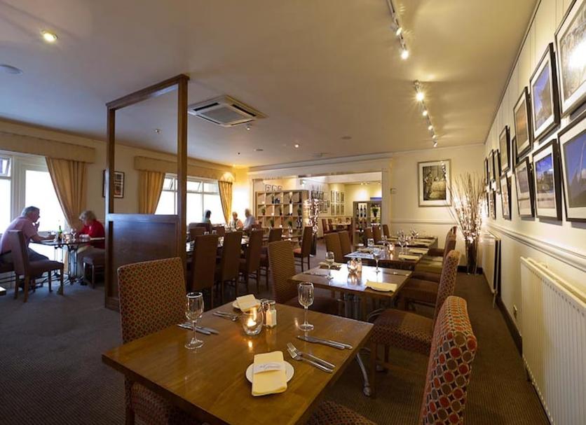 Restaurant Photo