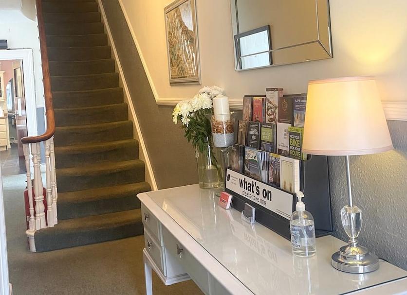 Front desk Photo