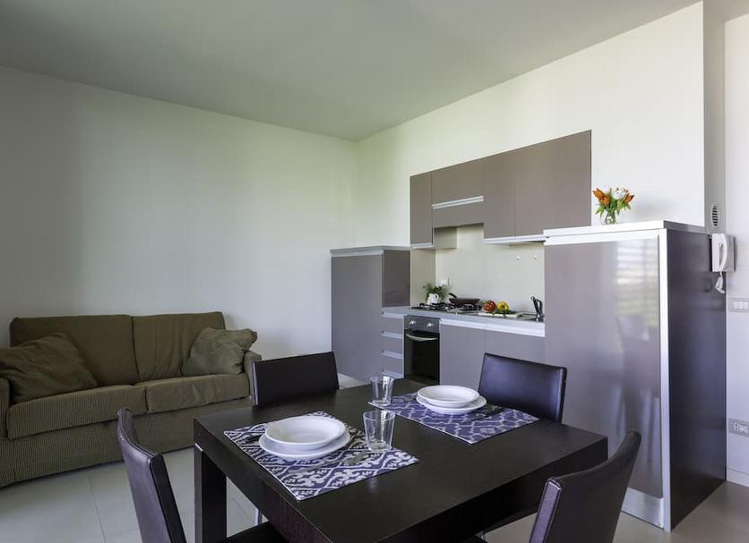 Dining room Photo
