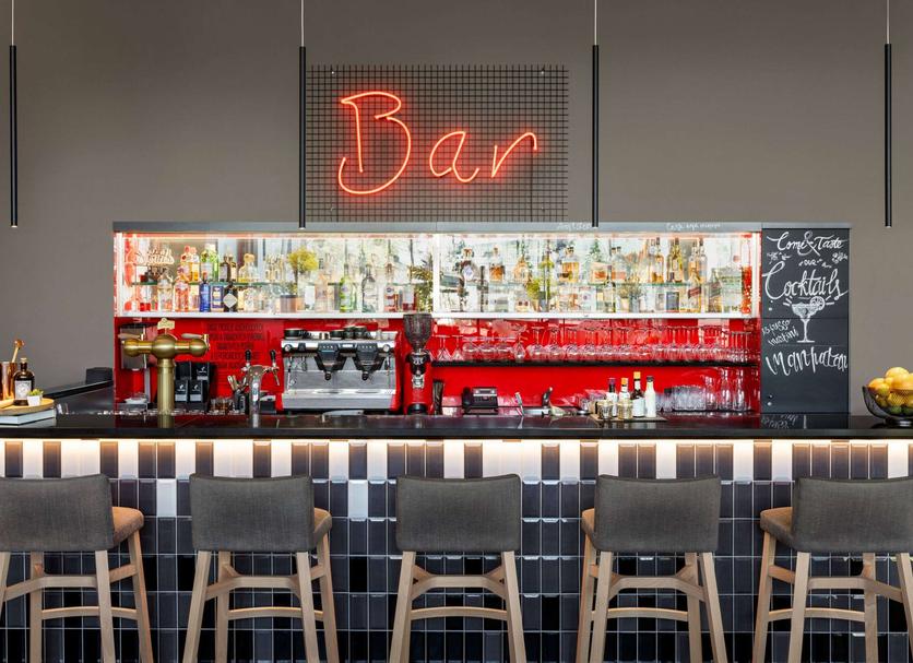 Bar Photo