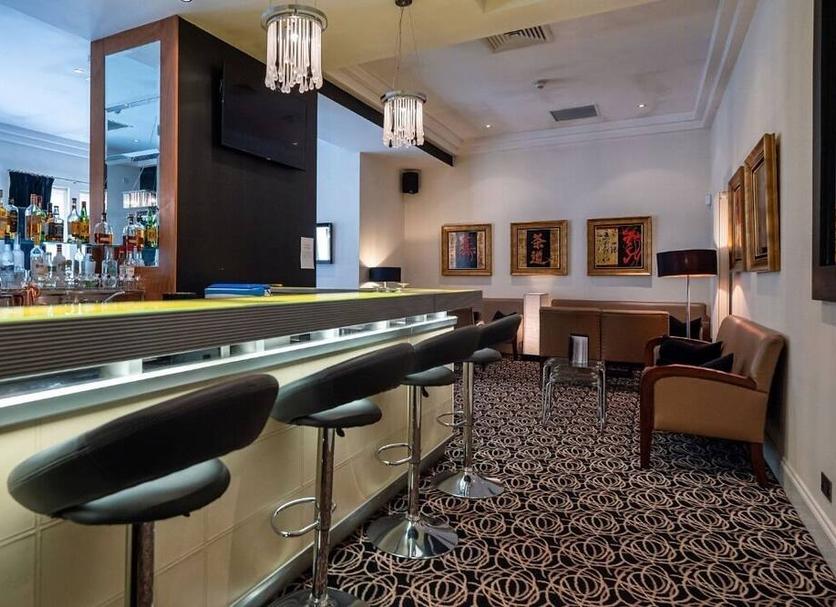 Bar Photo