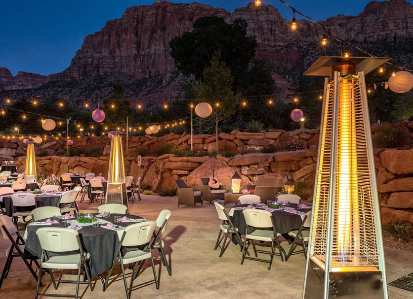 Restaurant Photo