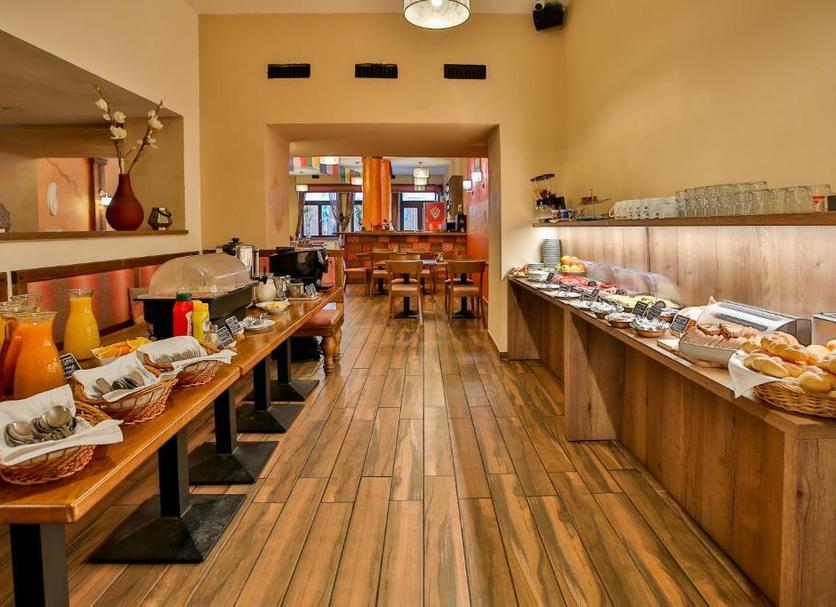 Buffet Photo